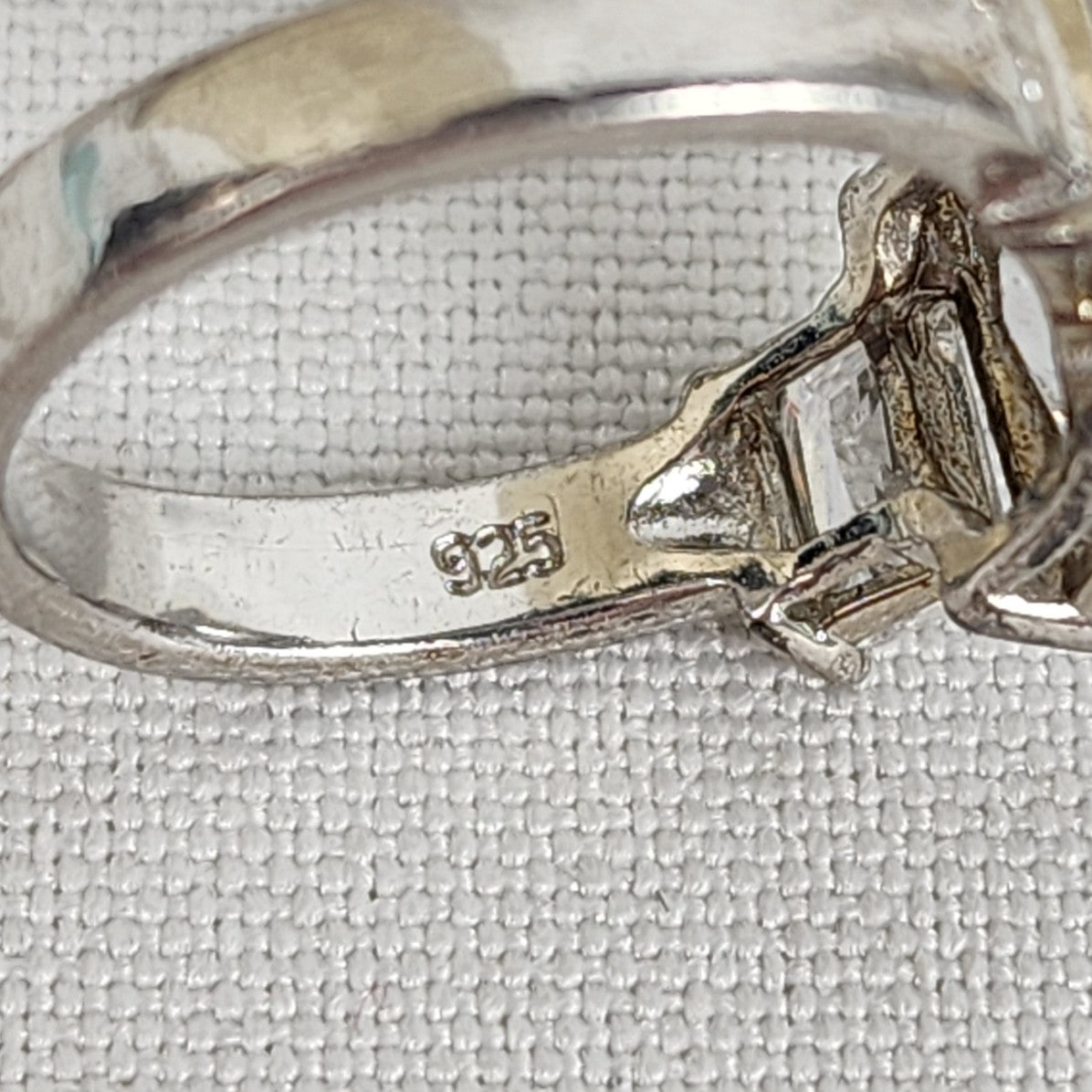 925 Sterling Silver Square CZ Stone Ring Size 7