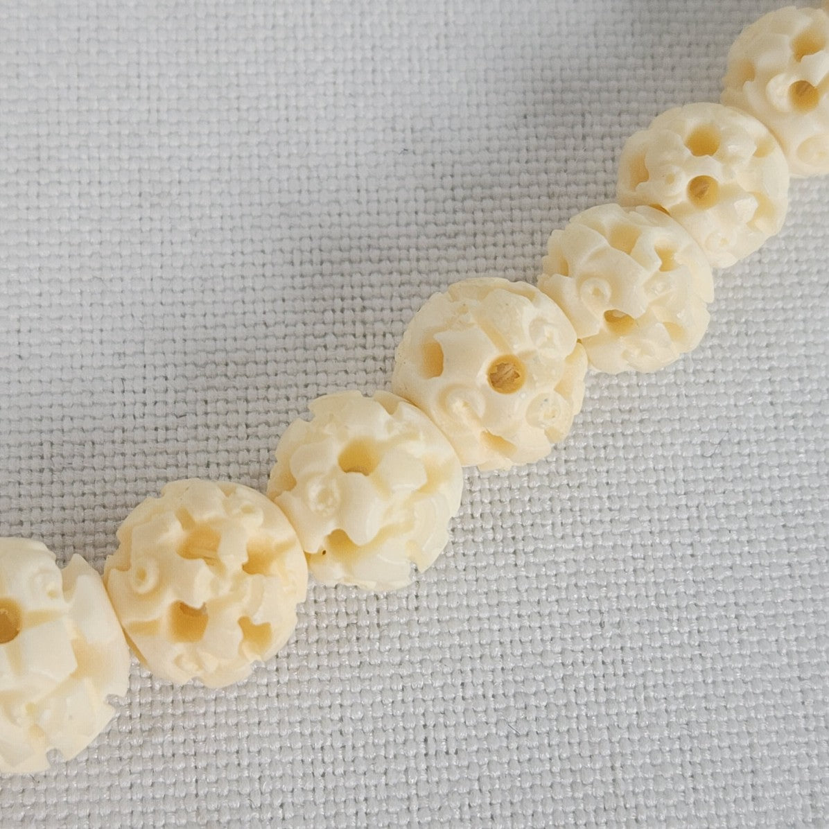 Carved Flower Celluloid Cream Beaded Necklace