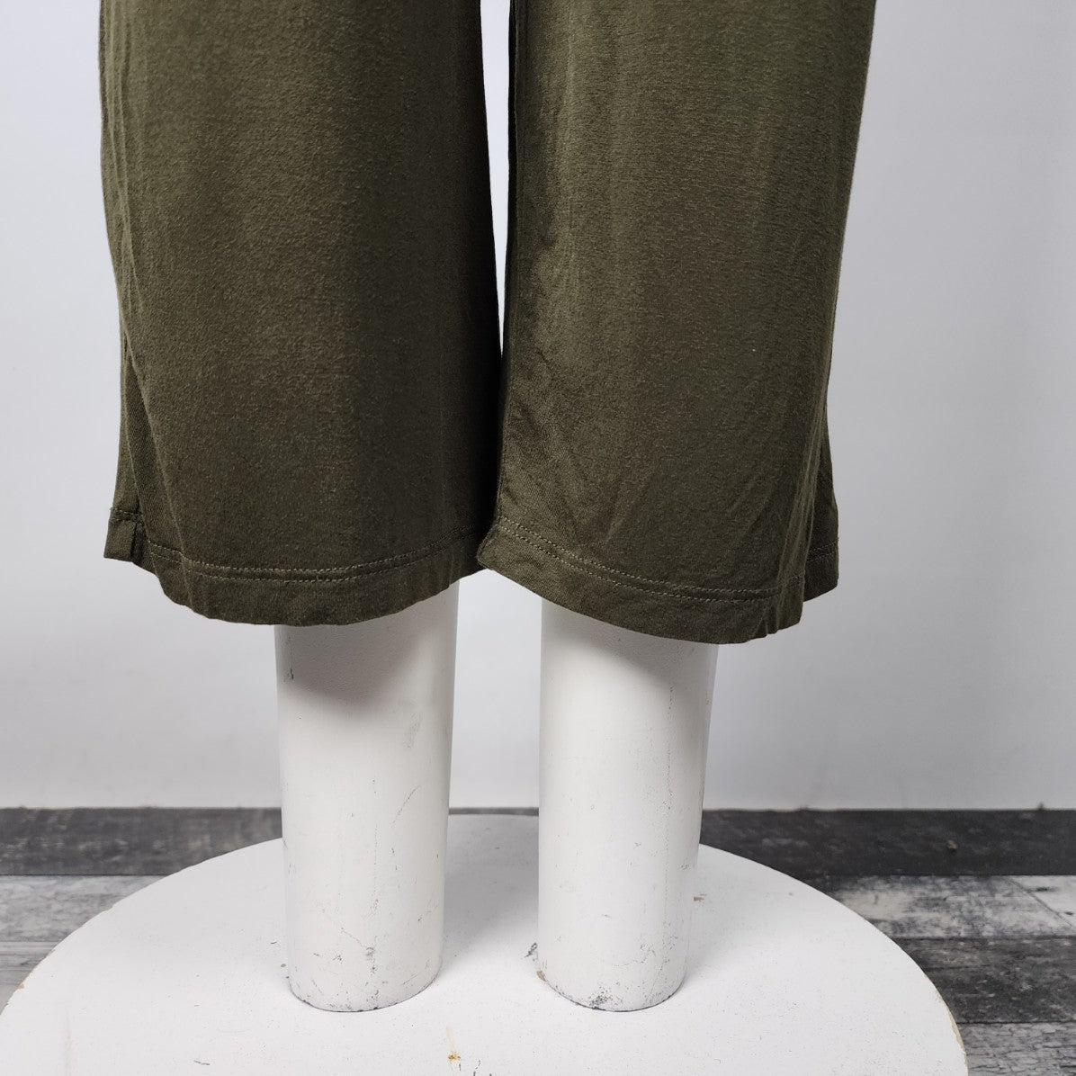 Jackson Rowe Green Jersy Onesie Cropped Jumpsuit Size L