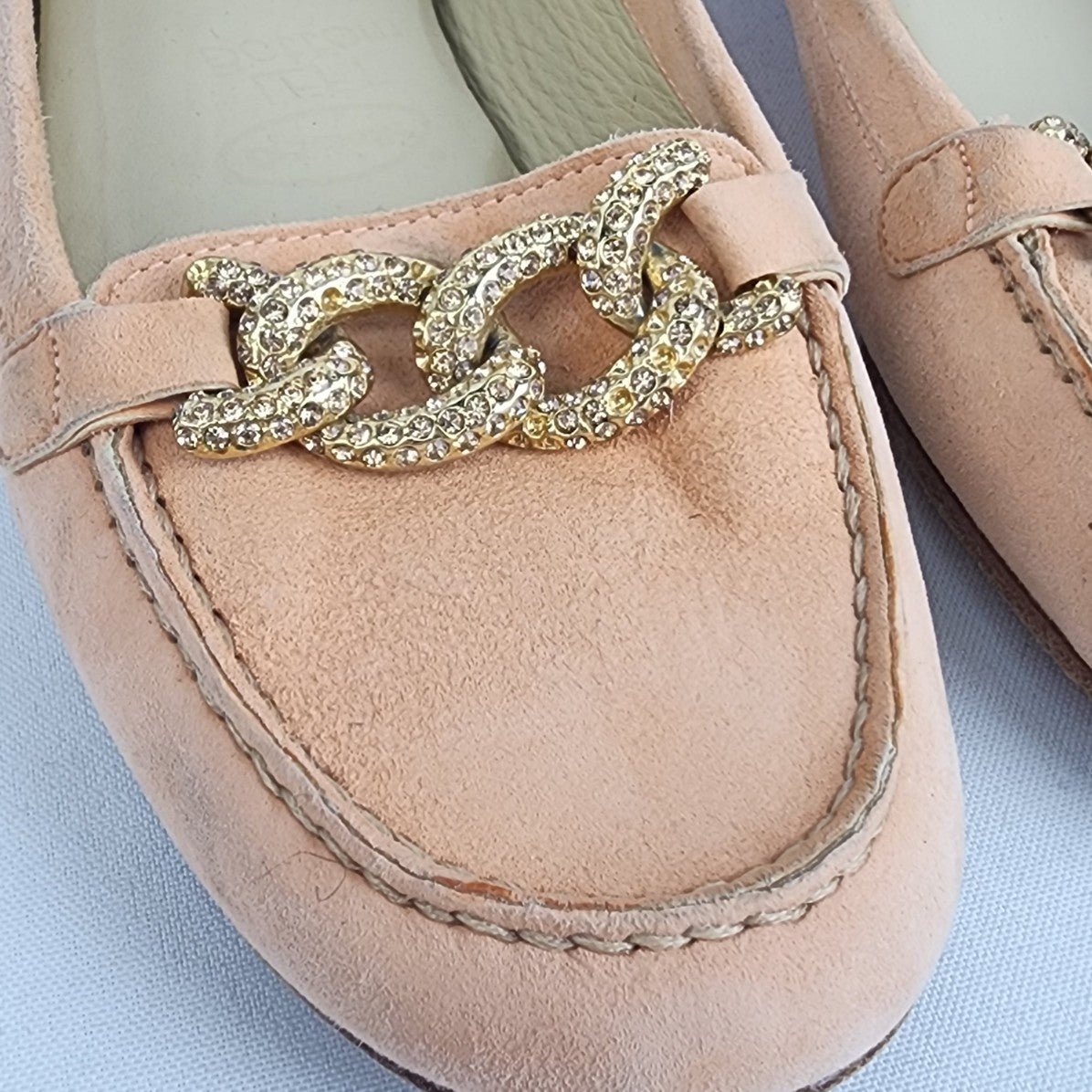 Stuart Weitzman Peach Suede Gold Chain Loafers Size 6.5