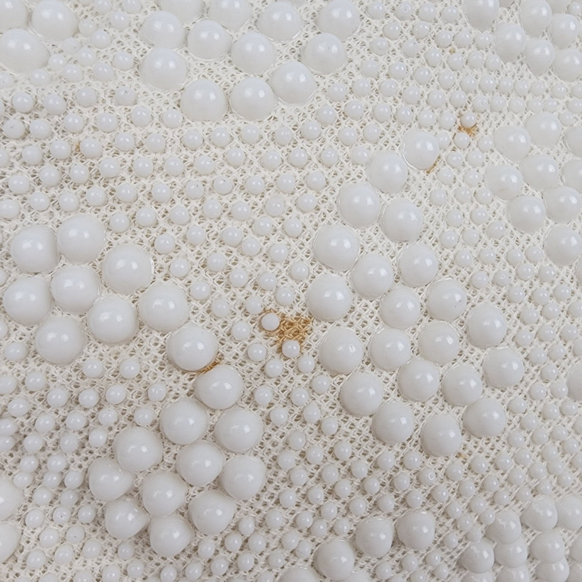 Vintage Hong Kong White Beaded Kiss Close Purse