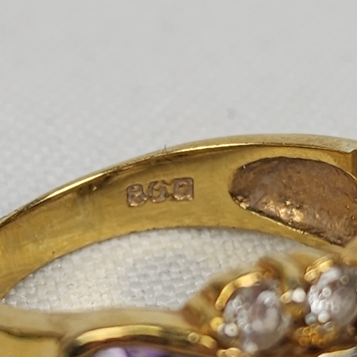 Gold Tone Purple Stone Ring Size 7