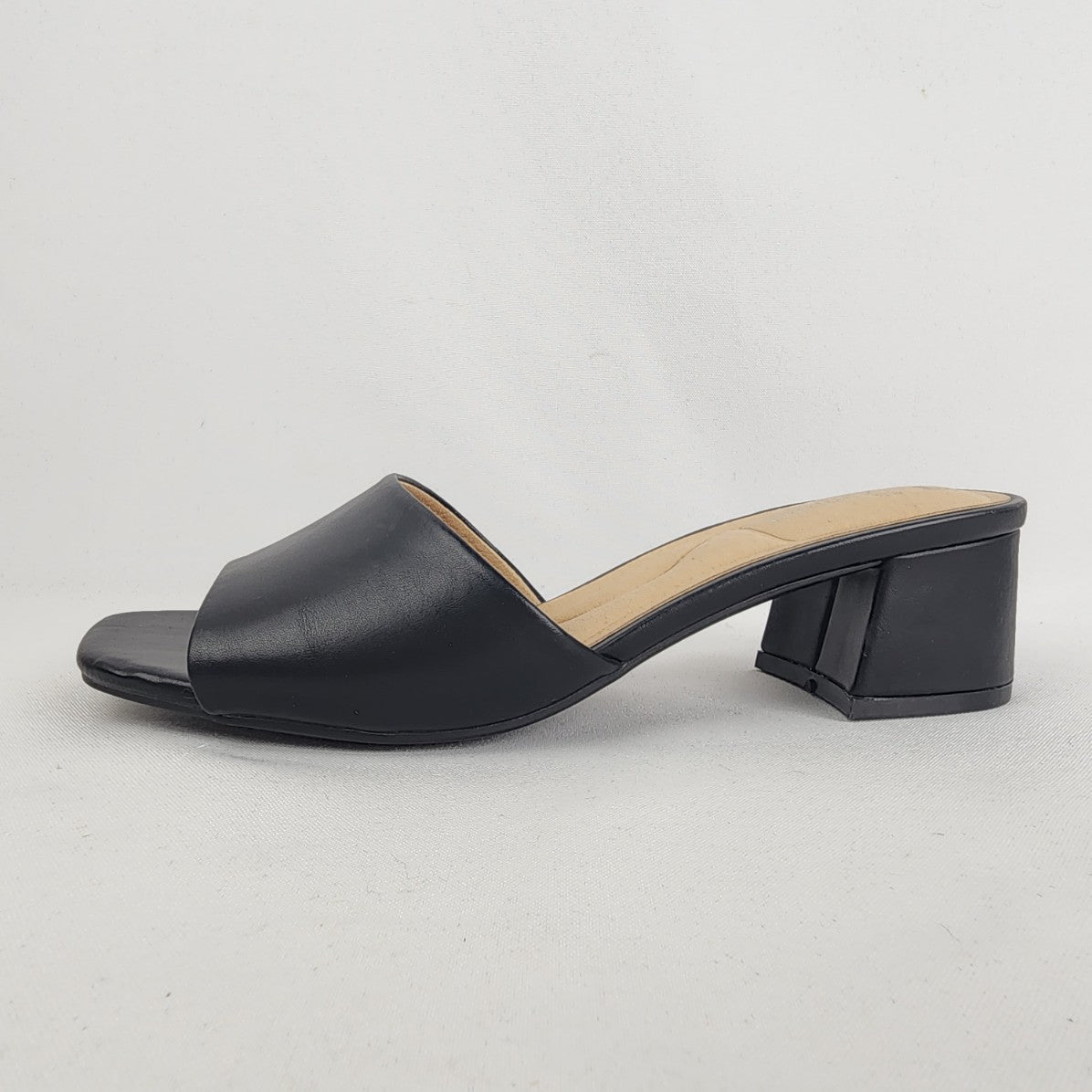 Chinese laundry black sandals on sale