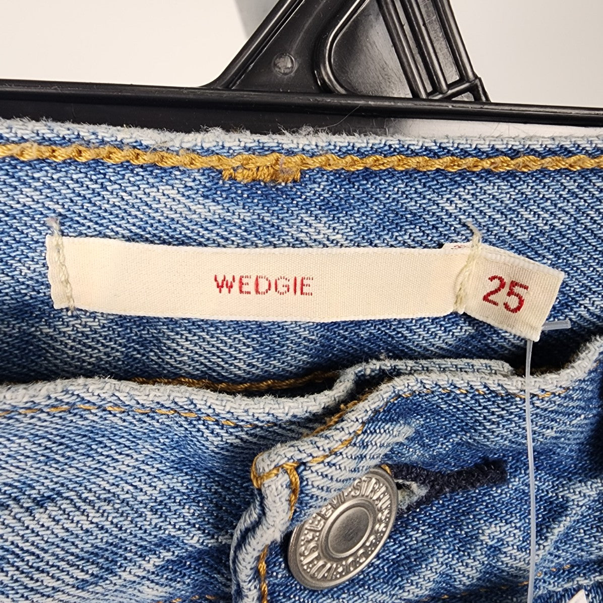Levi's Premium Wedgie Distressed Straight Leg Denim Jeans Size 25