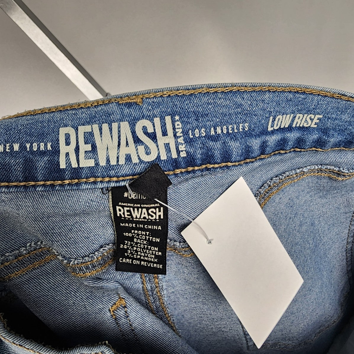 Rewash Mid Rise Light Wash Distressed Straight Leg Denim Jeans Size 3
