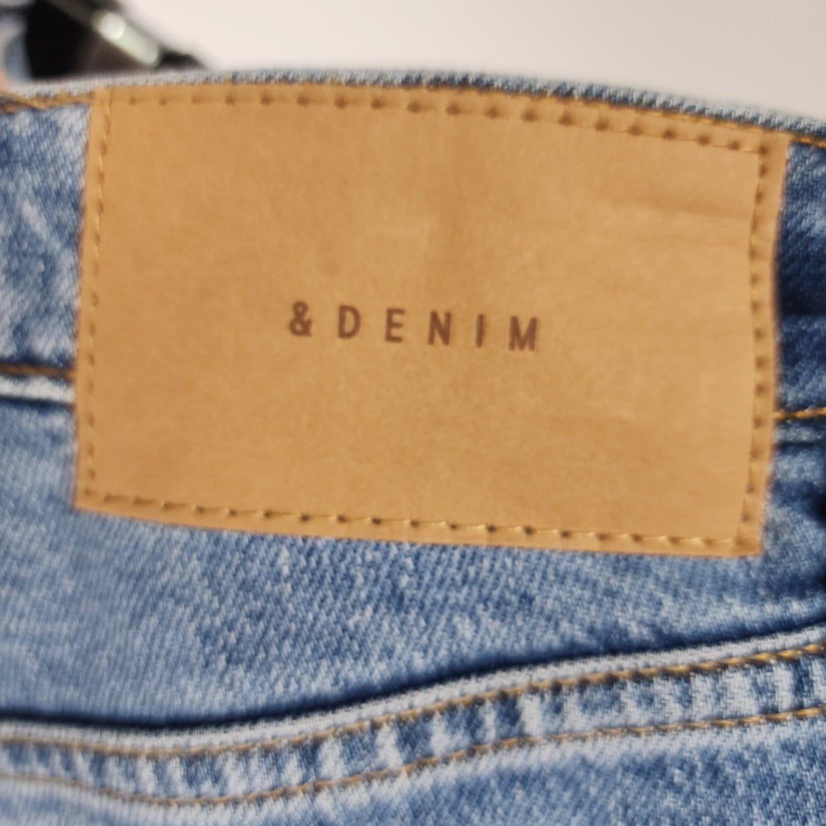 & Denim Vintage Mom Jeans Ultra High Rise Cropped Ankle Denim Jeans Size 2