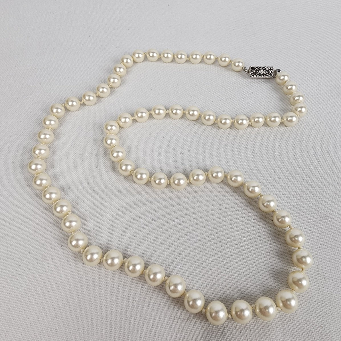 VIntage Cream Knotted Glass Faux Pearl One Strand Necklace