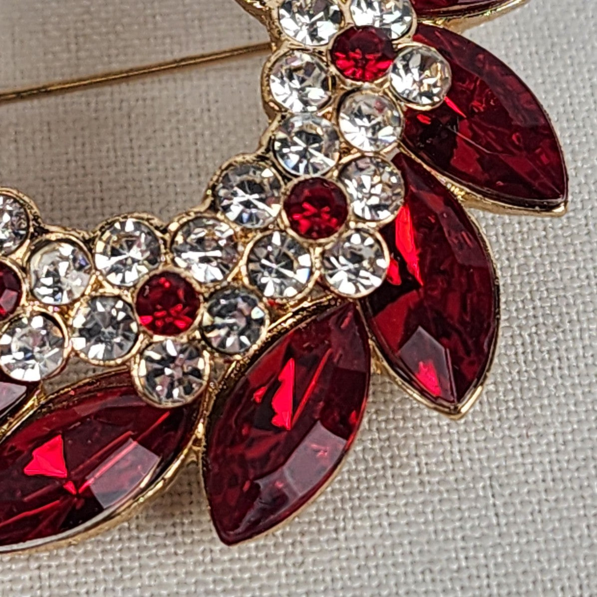 Gold Tone Red Rhinestone Flower Wreath Brooch