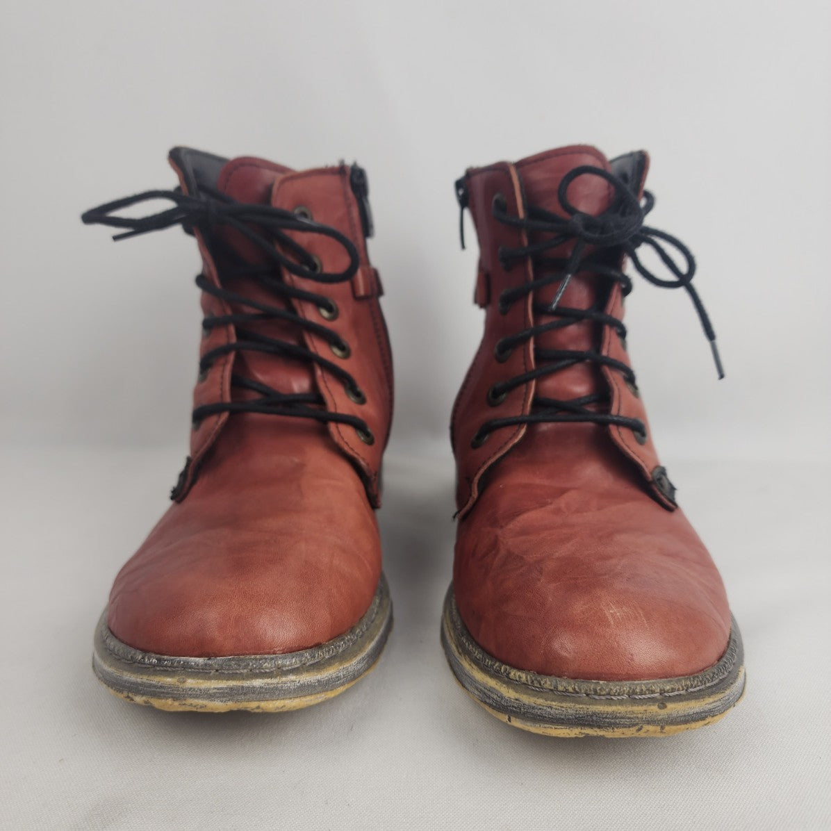 Volks Walkers Red Leather Lace Up Ankle Boots Size 6
