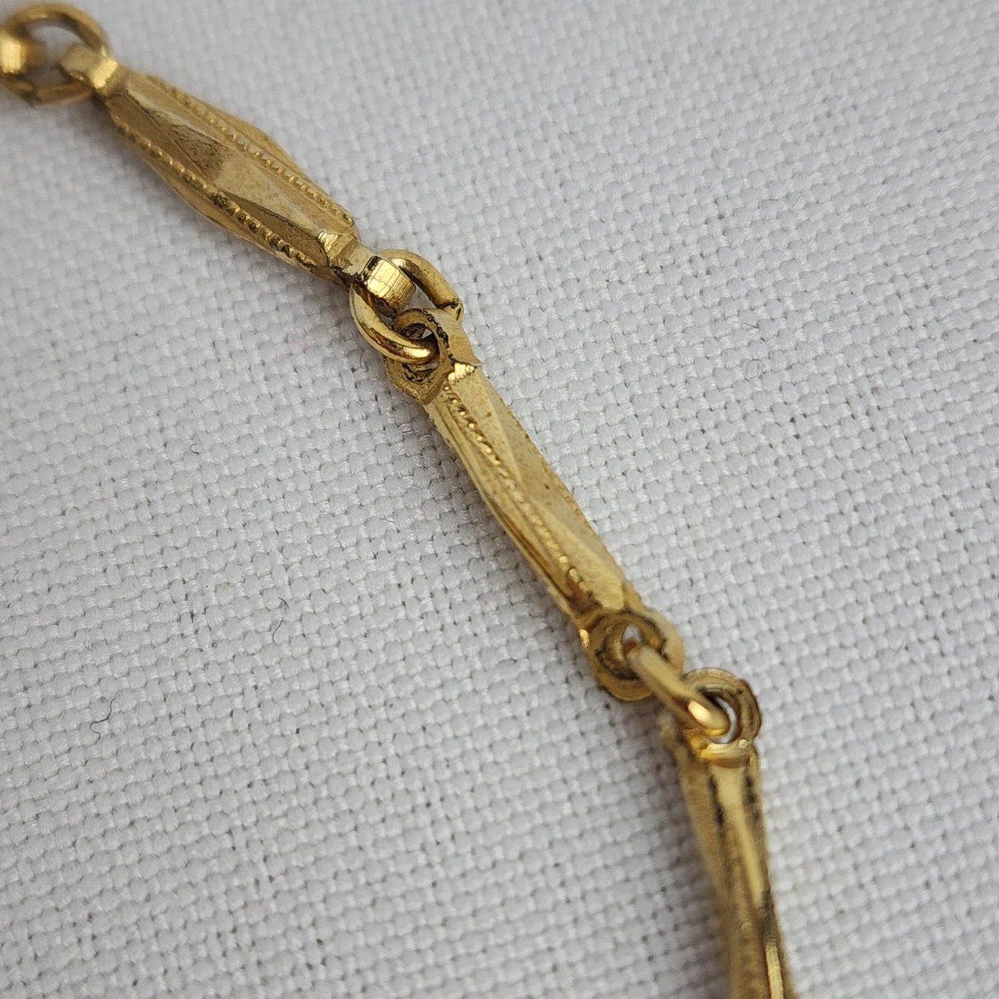 Vintage Gold Tone Flower Dangle Necklace