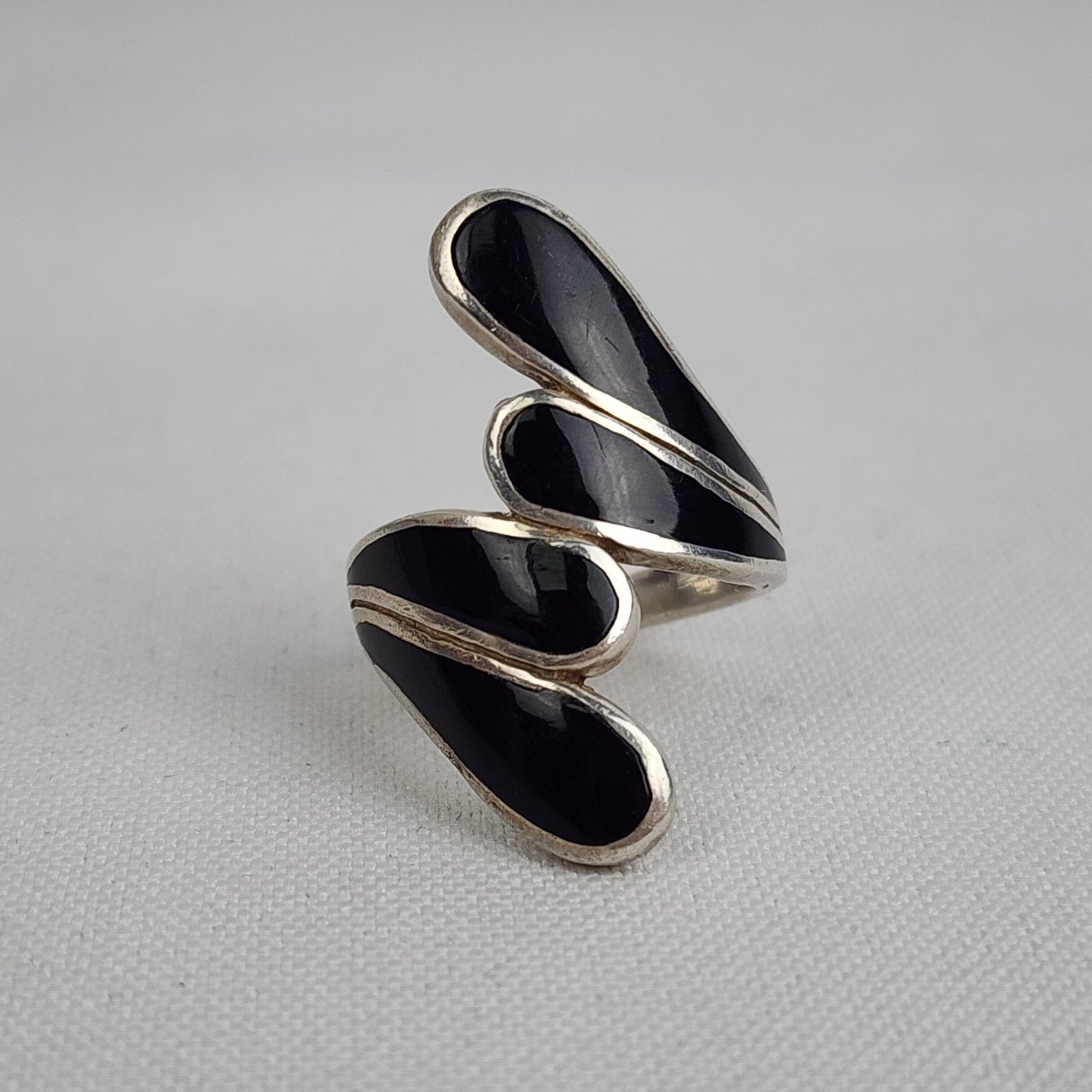 925 Sterling Silver Black Enamel Ring Size 5.75