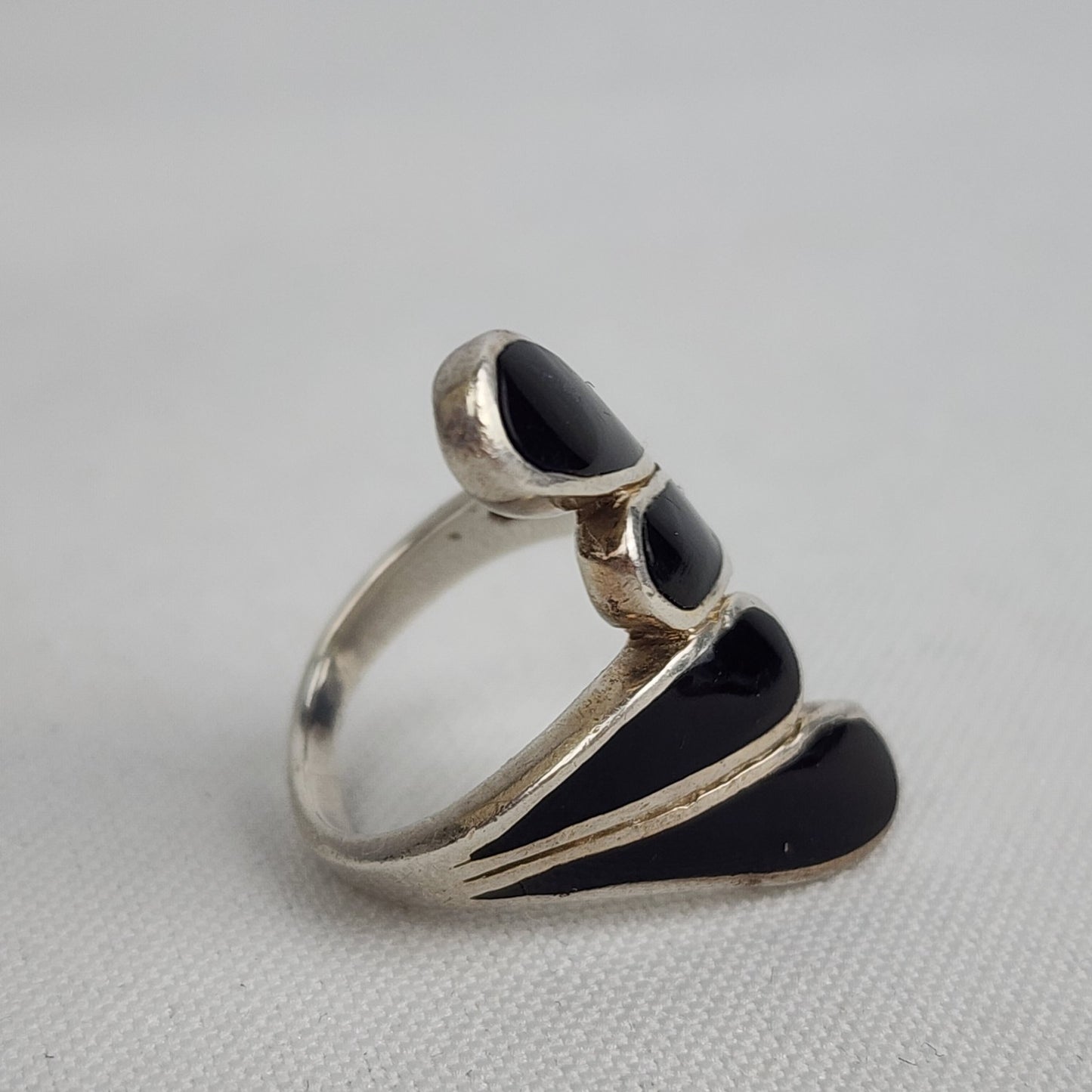 925 Sterling Silver Black Enamel Ring Size 5.75