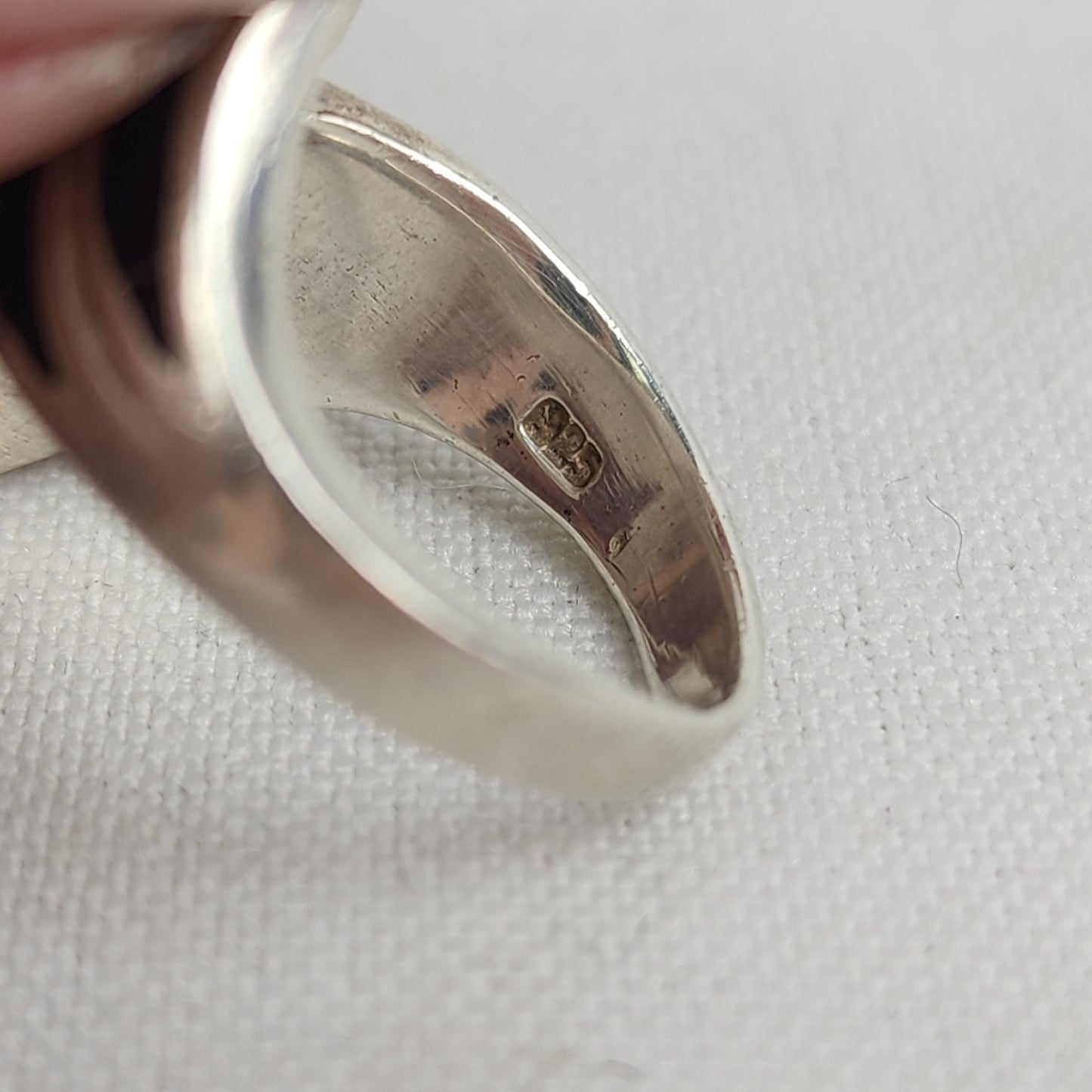 925 Sterling Silver Black Enamel Ring Size 5.75