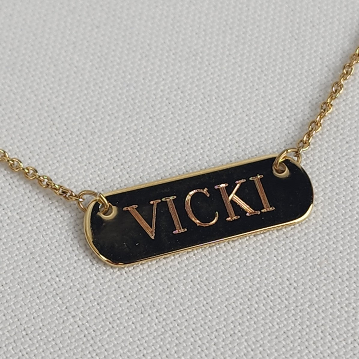 Stella & Dot Gold Tone Vicki Signature Necklace