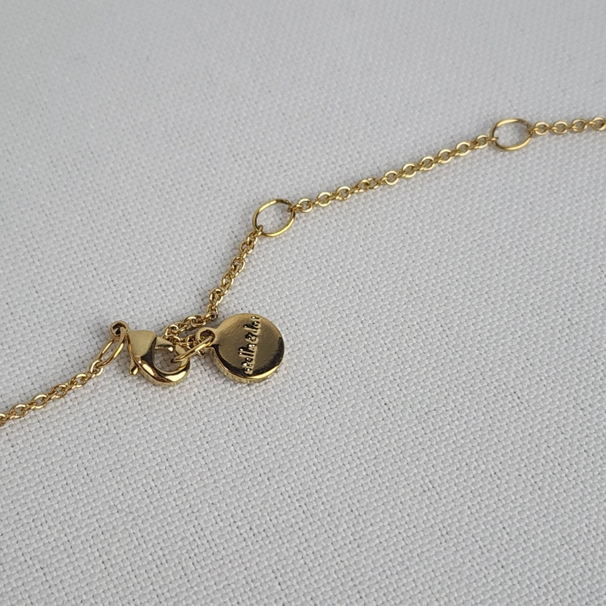 Stella & Dot Gold Tone Vicki Signature Necklace