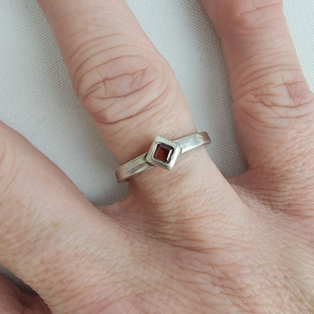 925 Sterling Silver NVC Red Gemstone Stacking Ring Size 8