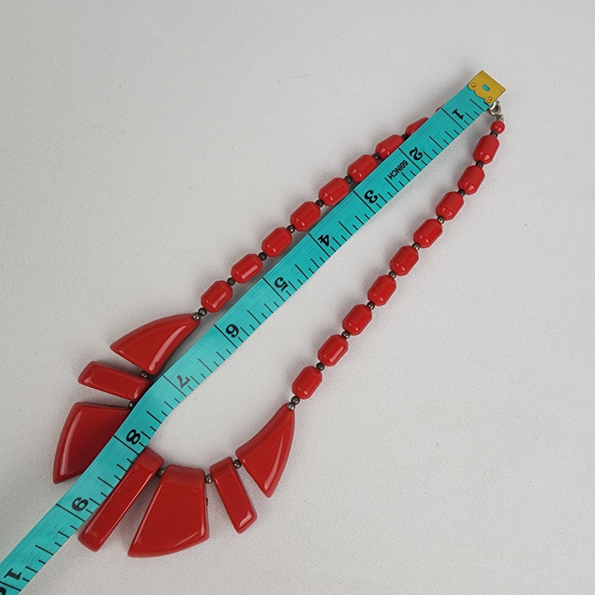 Vintage Red Beaded Graduated Plastic Necklace
