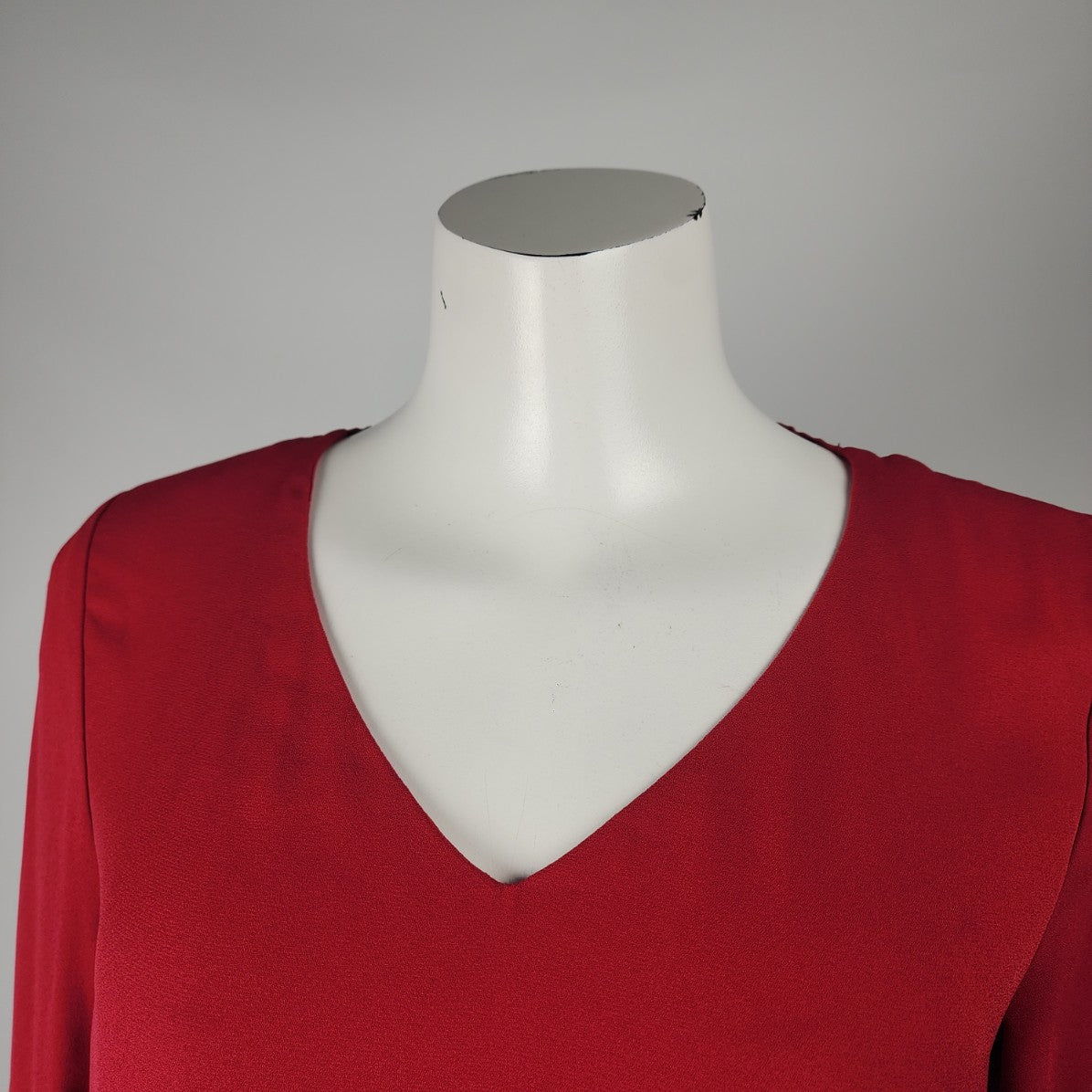 Alfred Sung Red V-Neck Blouse Size S