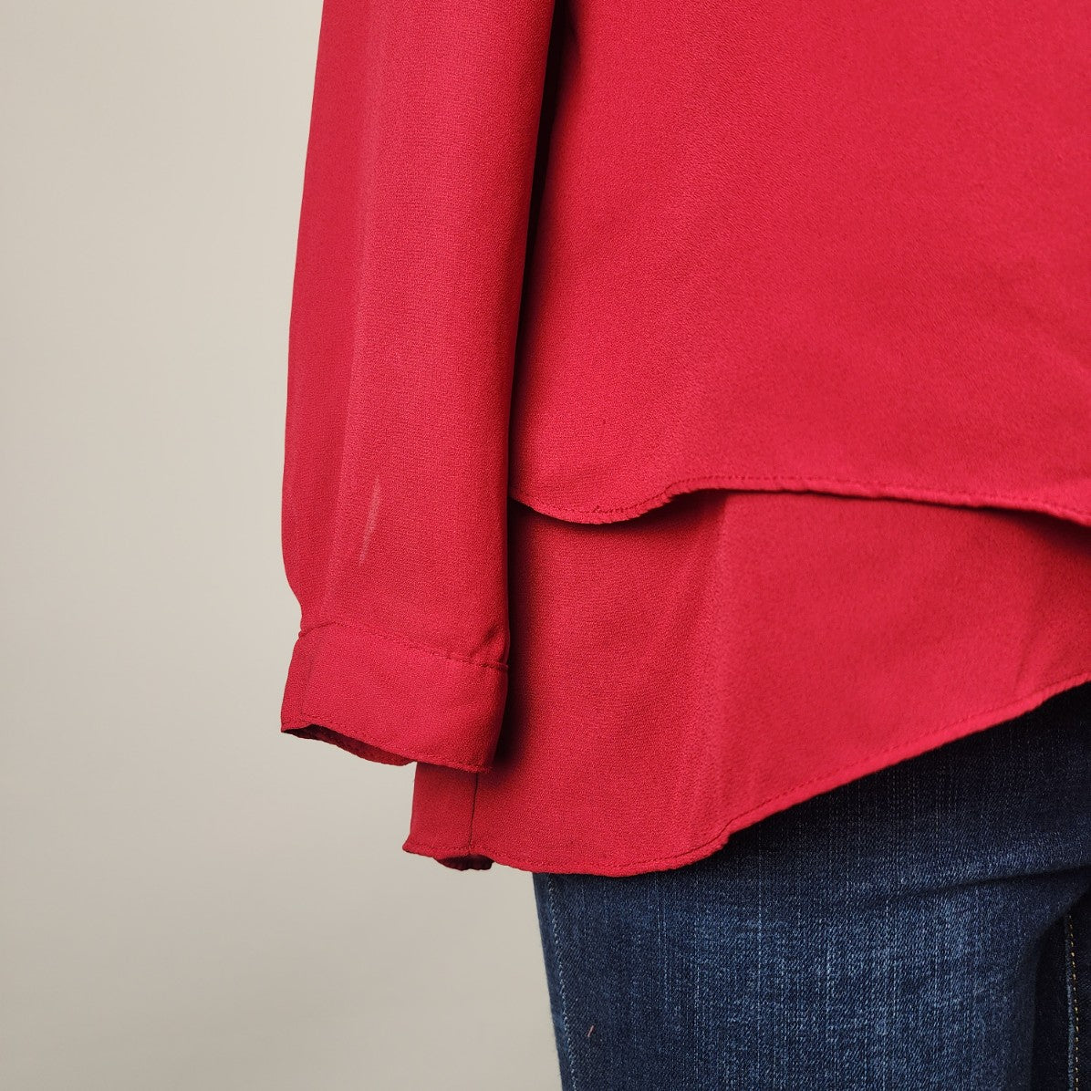 Alfred Sung Red V-Neck Blouse Size S
