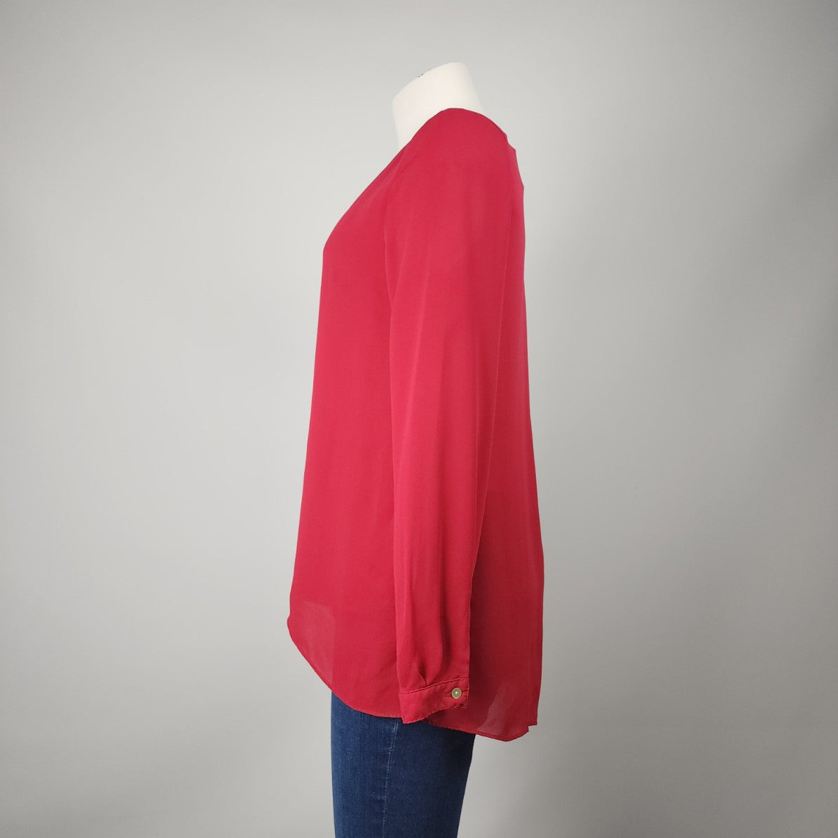 Alfred Sung Red V-Neck Blouse Size S