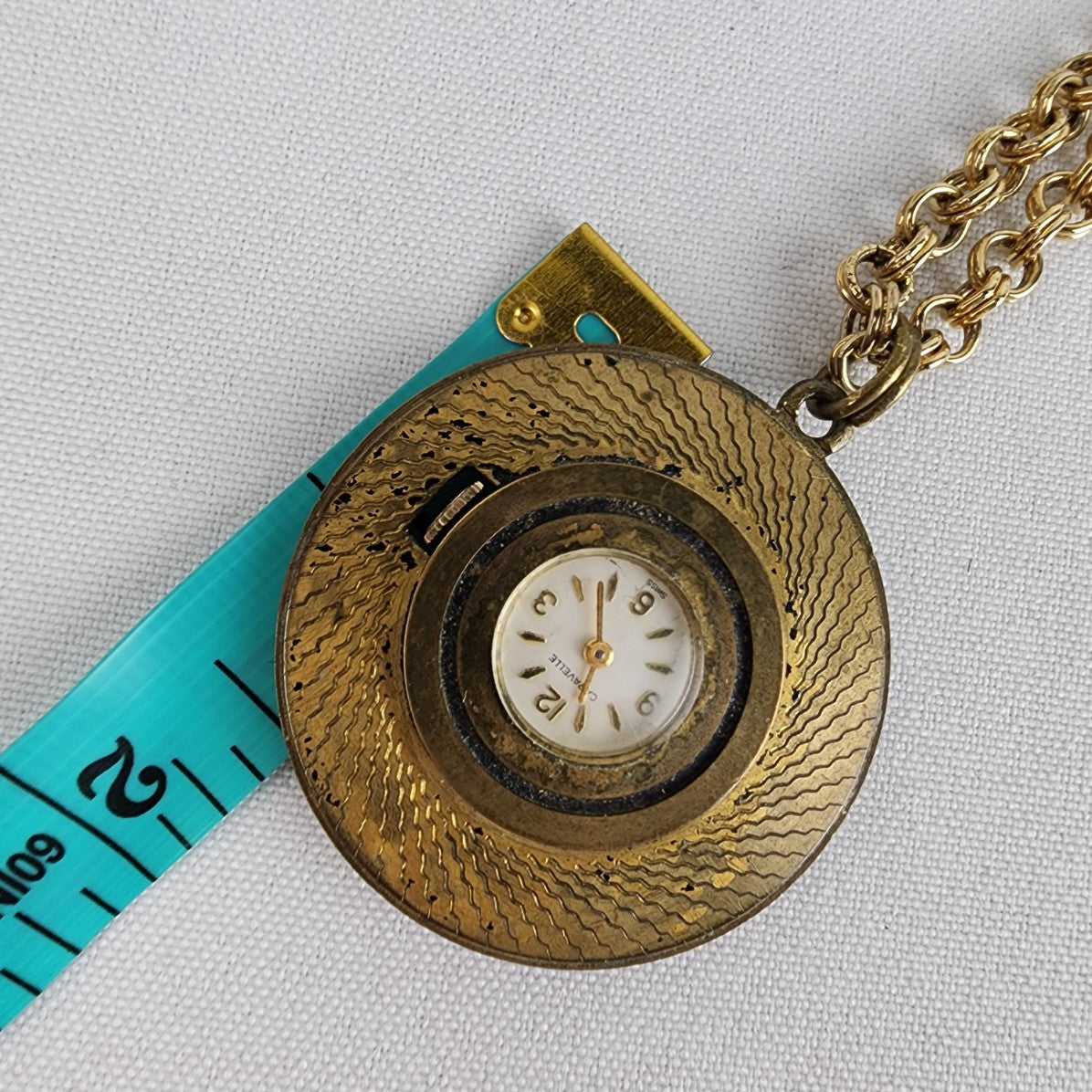 Vintage Caravelle Back & Gold Tone Pendant Watch Necklace 7 jewels