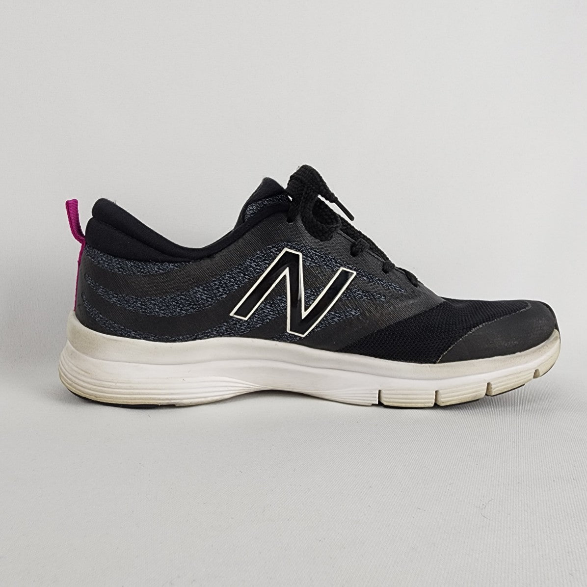 New Balance 713 Black Purple Athletic Running Sneakers Size 7.5