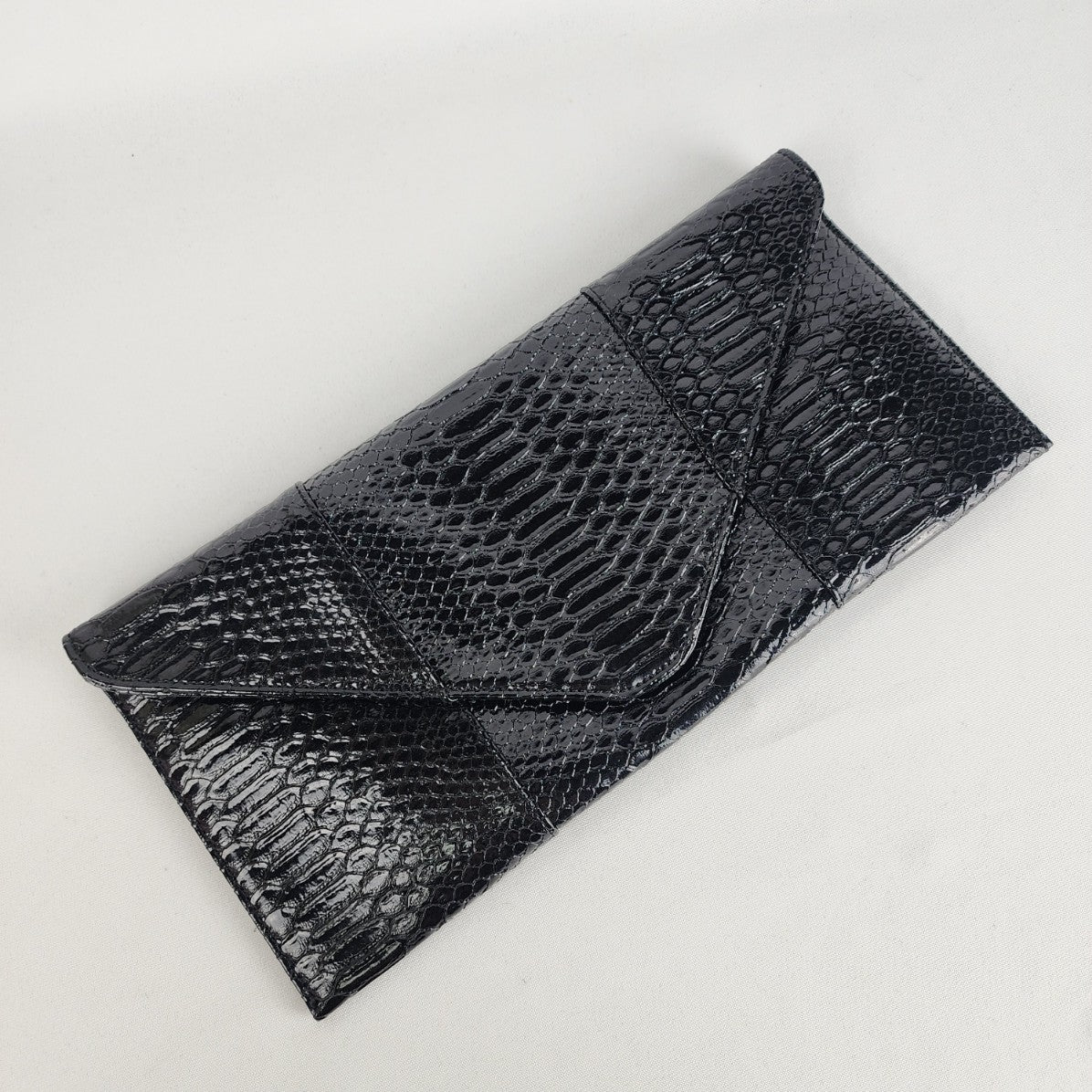 Urban Expressions Black Croc Print Envelope Clutch Purse