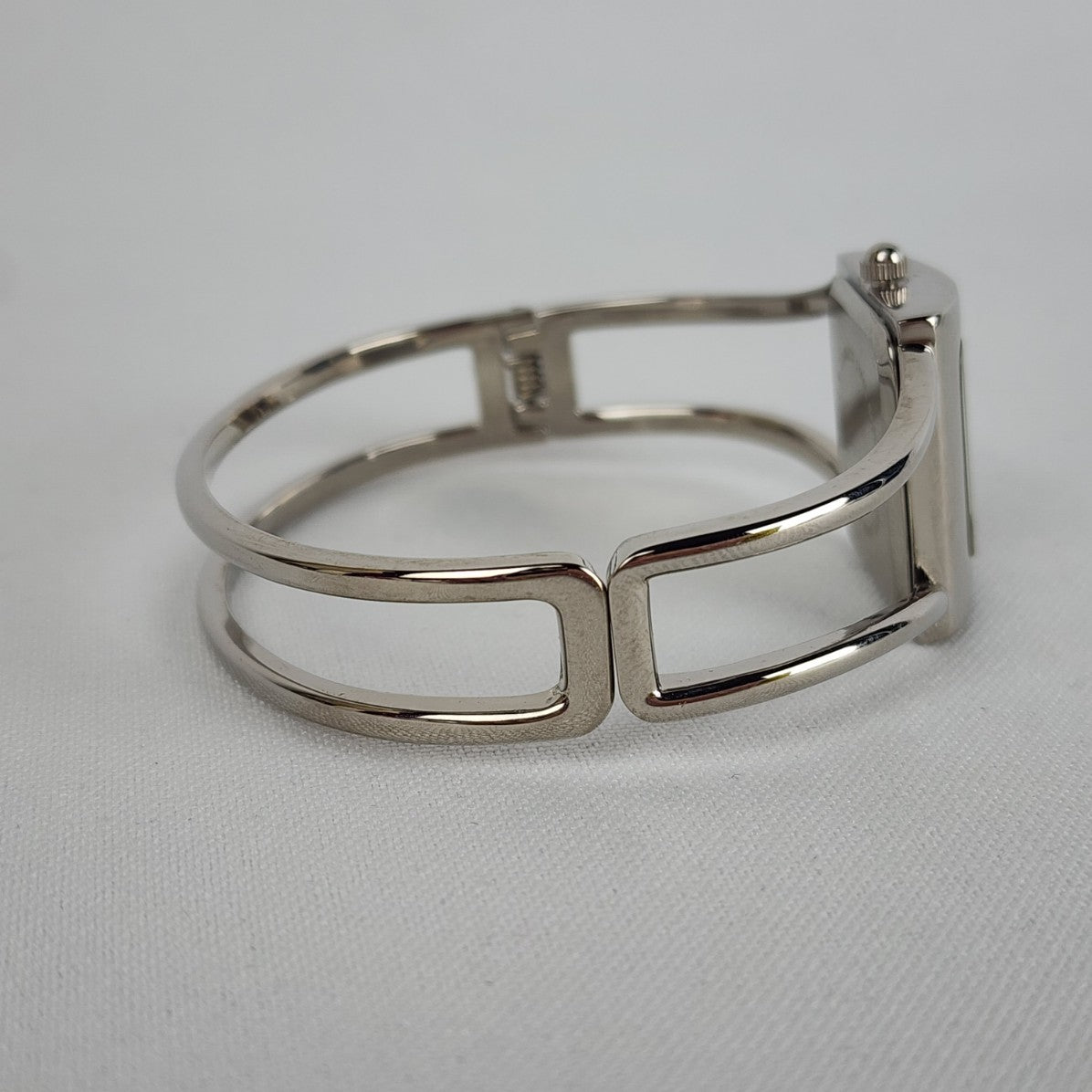 Silver Quartz Hinge Watch