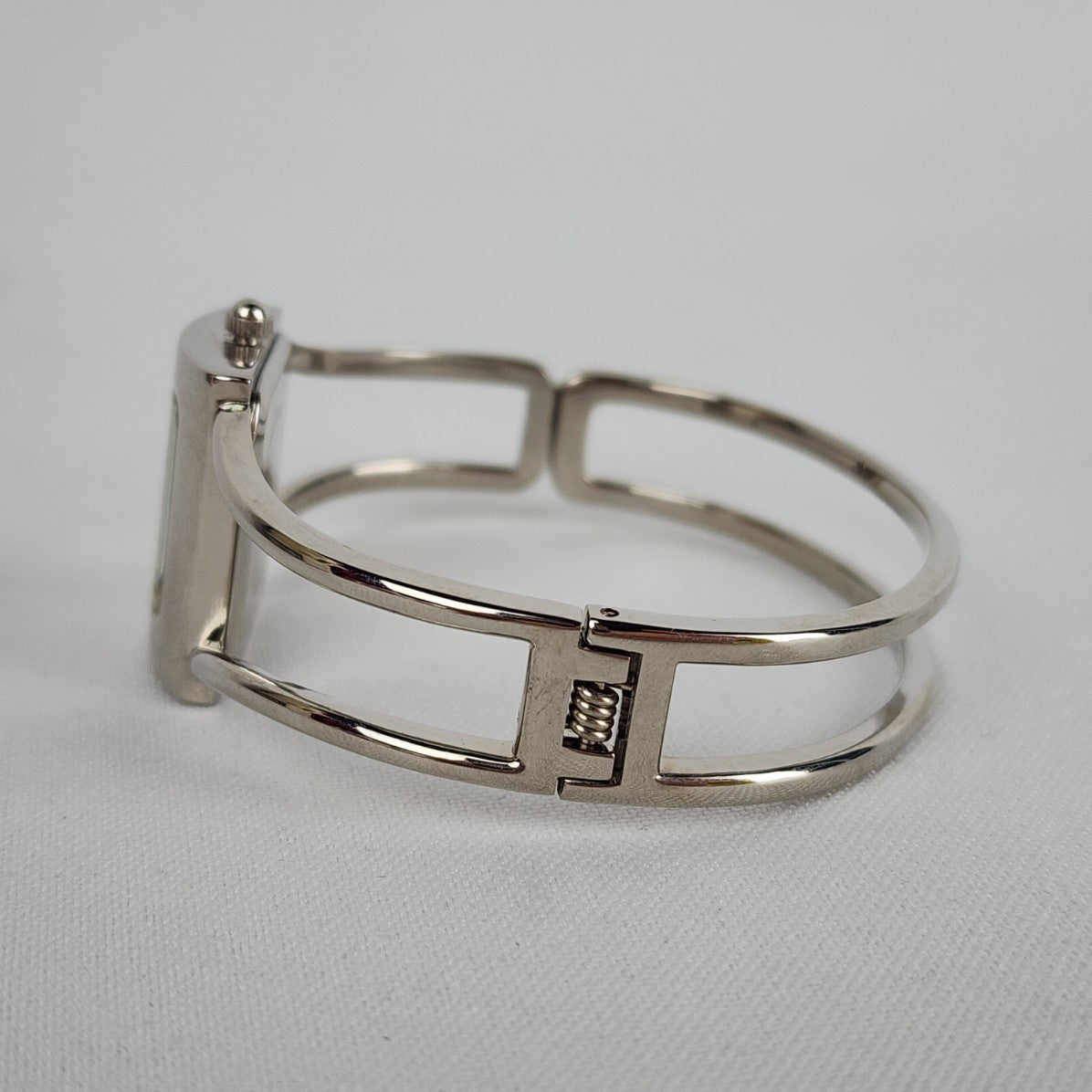 Silver Quartz Hinge Watch