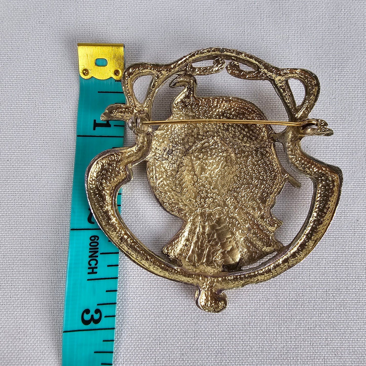 Vintage Egyptian Face Gold Tone Brooch