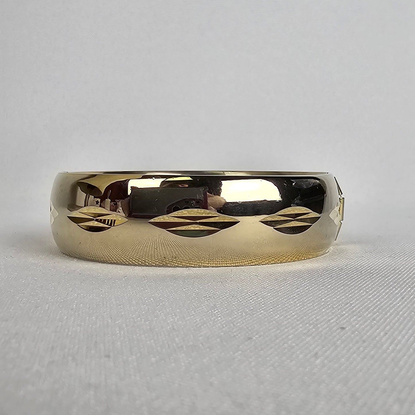 Vintage Gold Tone Hinge Bracelet