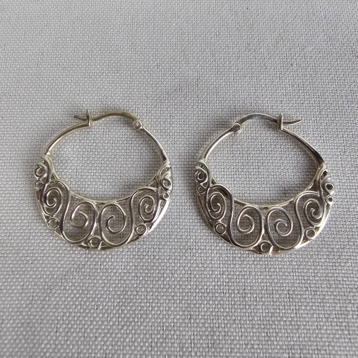 925 Sterling Silver Fillagree Hoop Earrings