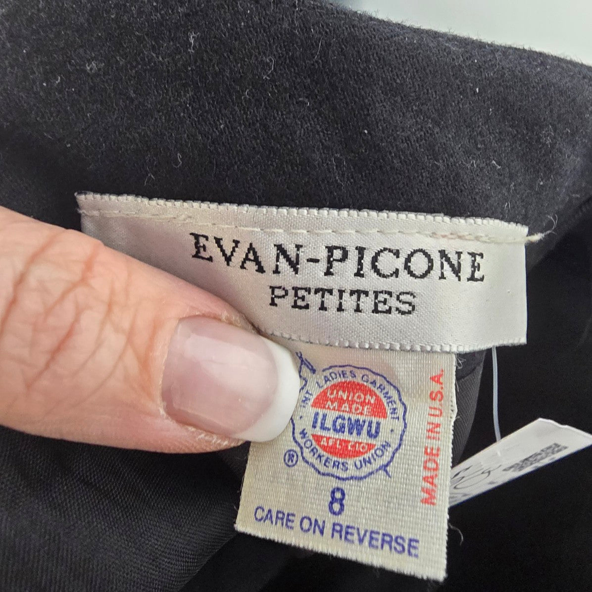 Vintage Evan-Picone Petites Black Wool Knee Length Skirt Size 8
