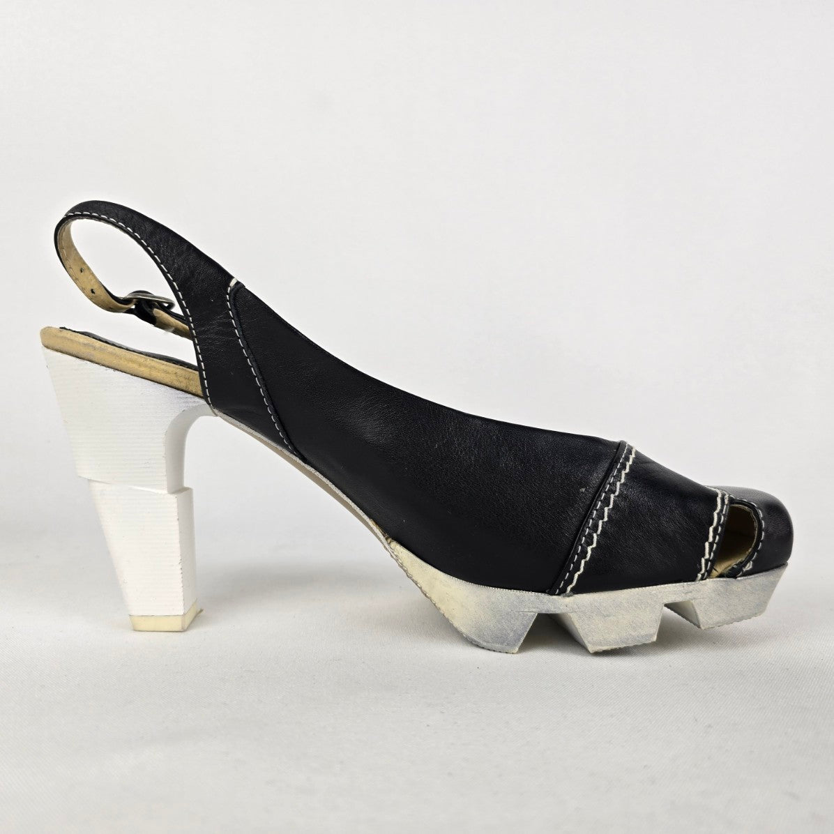 Like Smug by Prophecy Black Leather Sling Back Heels Size 10.5