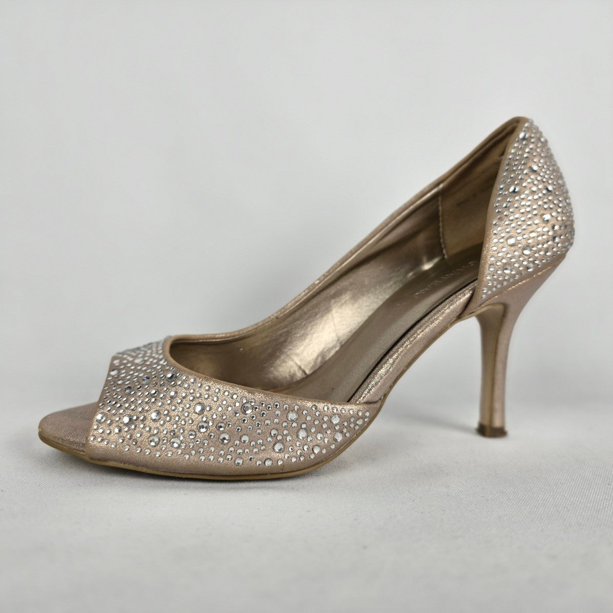 Le Chateau Gold Sparkle D'Orsay Heels Size 7