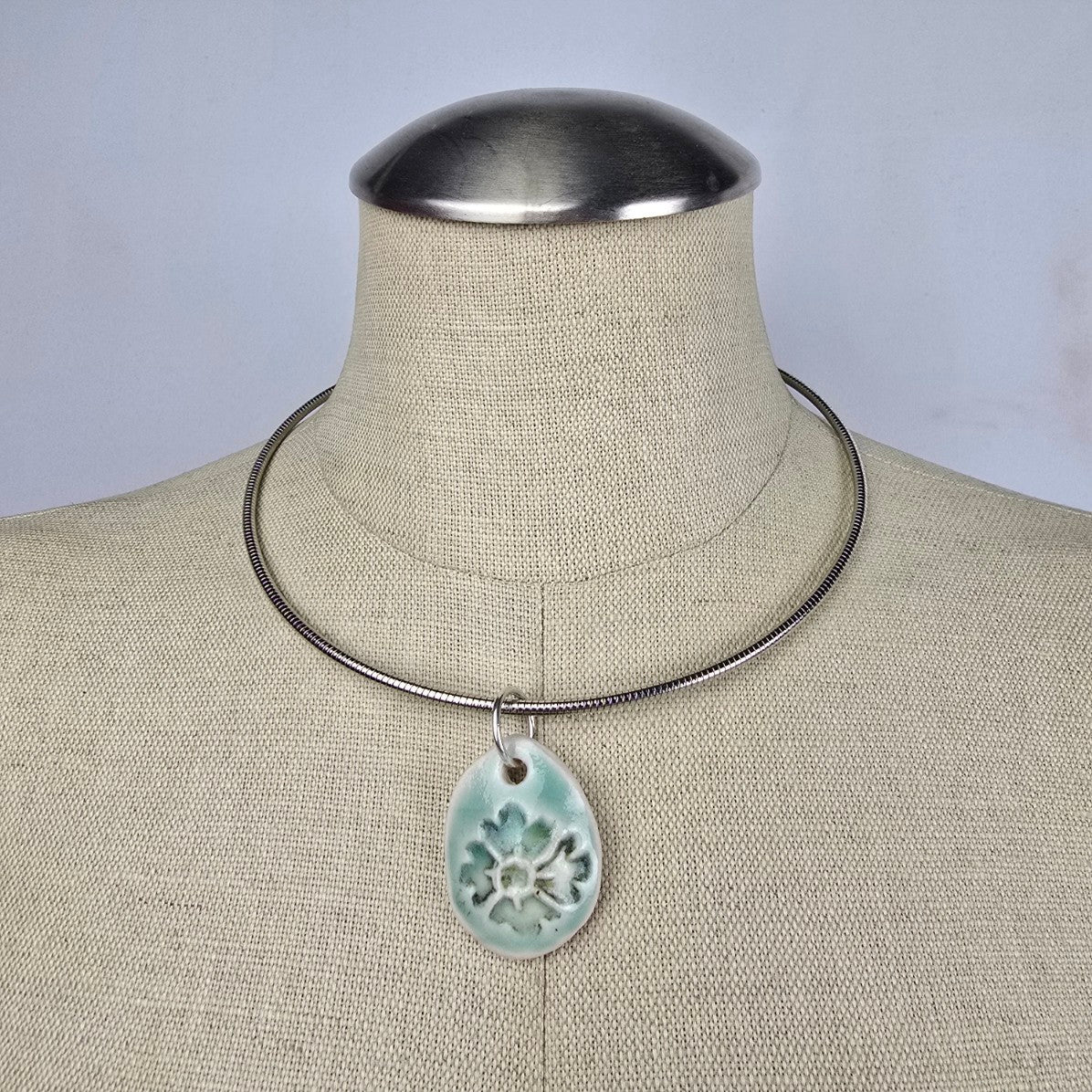 Green Floral Ceramic Pendant Collar Necklace