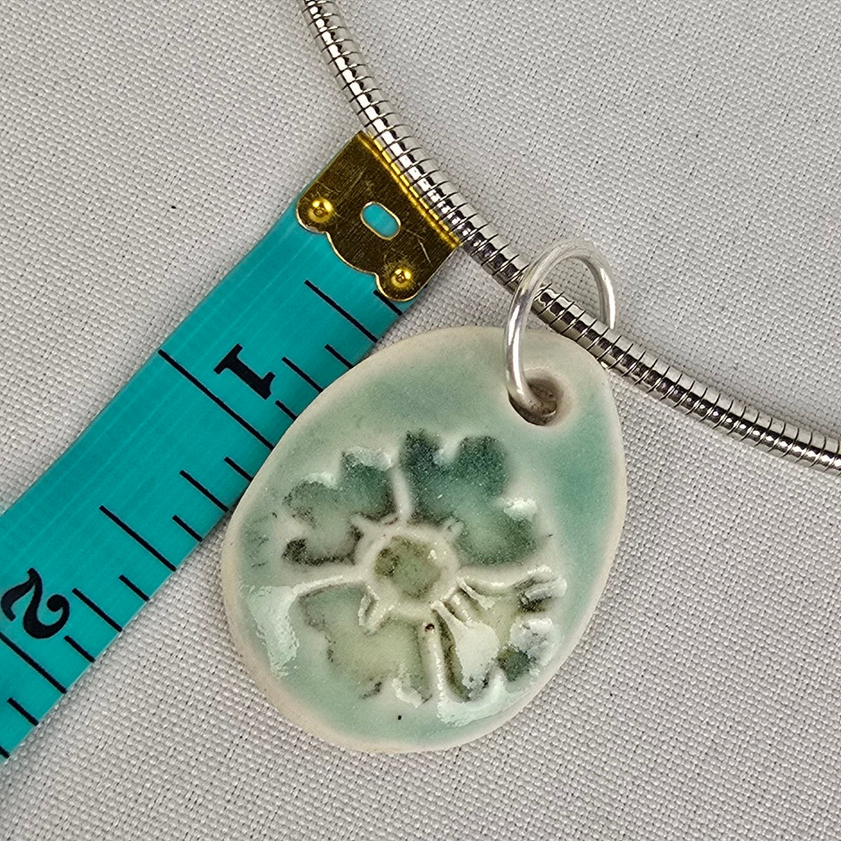 Green Floral Ceramic Pendant Collar Necklace