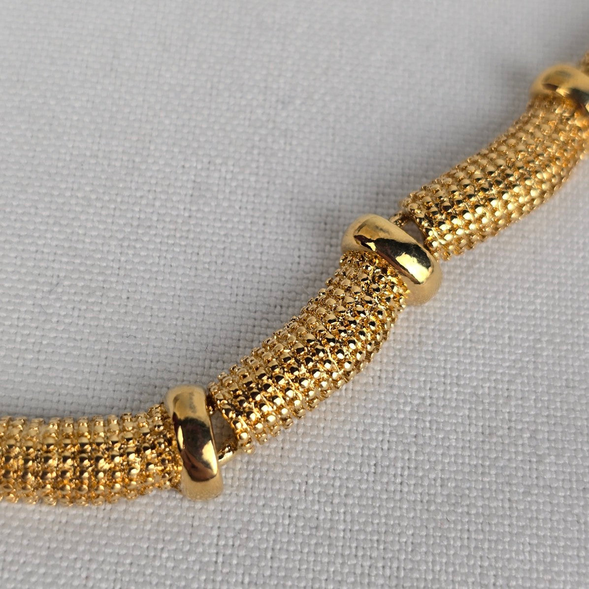 Vintage Avon Gold Tone Textured Chain Link Necklace