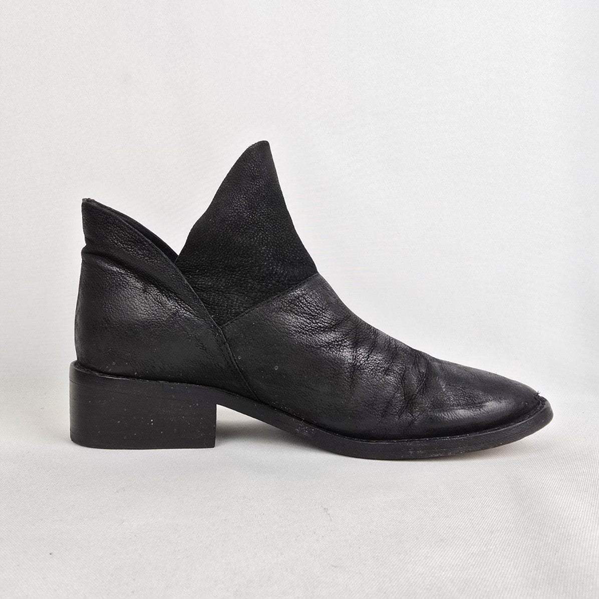 Eileen Fisher Black Leather Ankle Boots Size 7.5