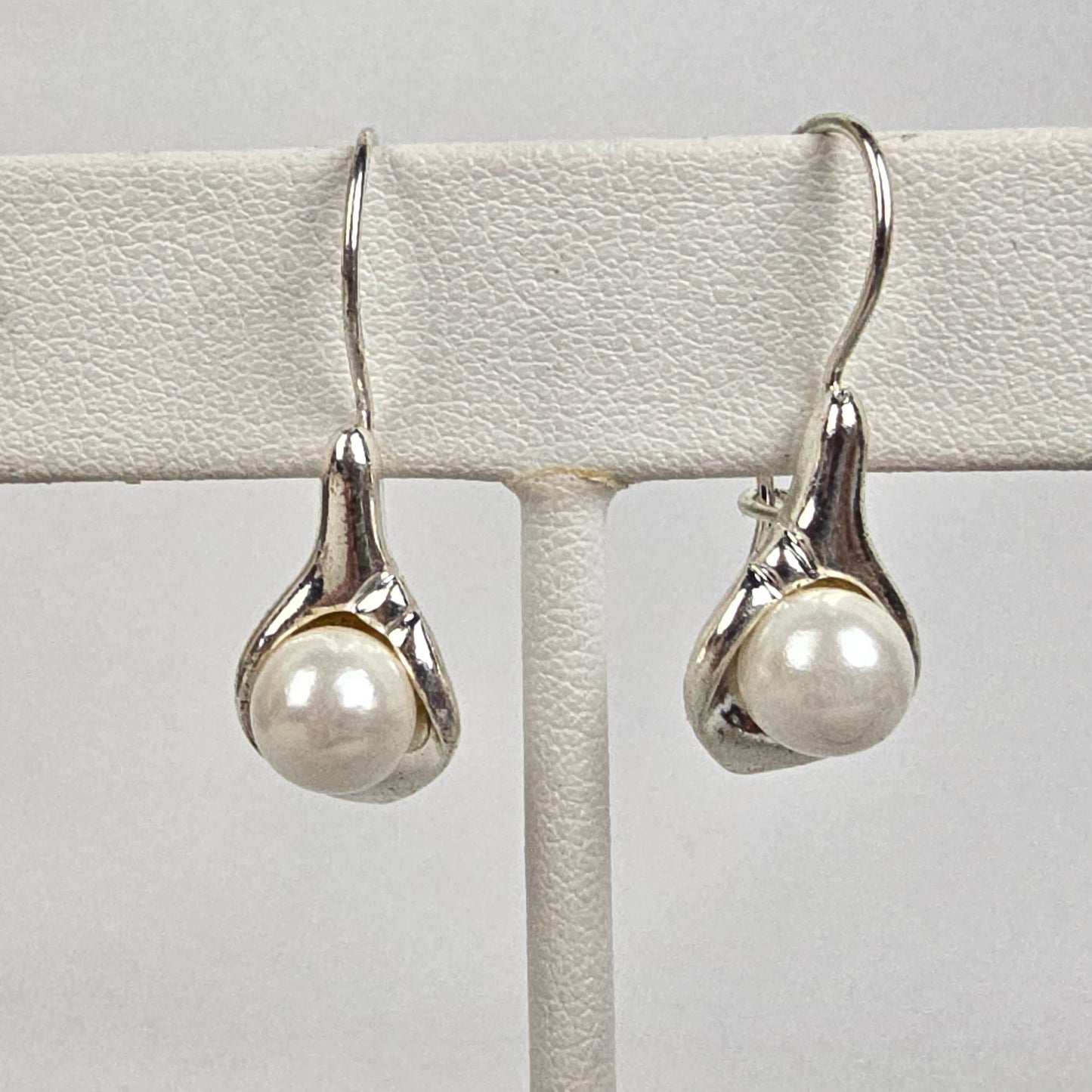 Silver Tone Faux Pearl Cali Lilly Drop Earrings