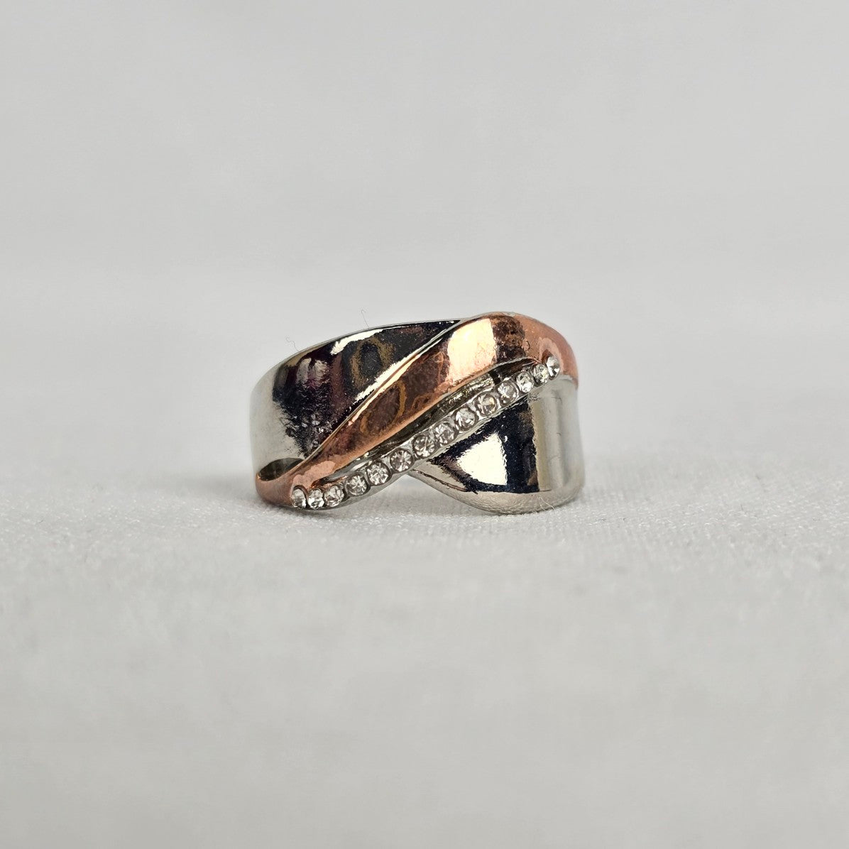 Silver & Copper Tone Crystal Ring Size 8