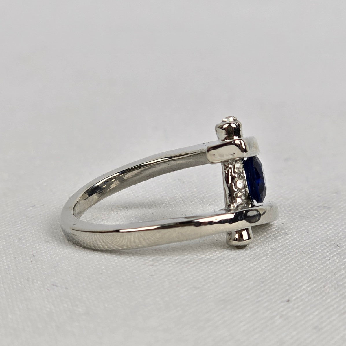 Blue Crystal Stone Silver Ring Size 8
