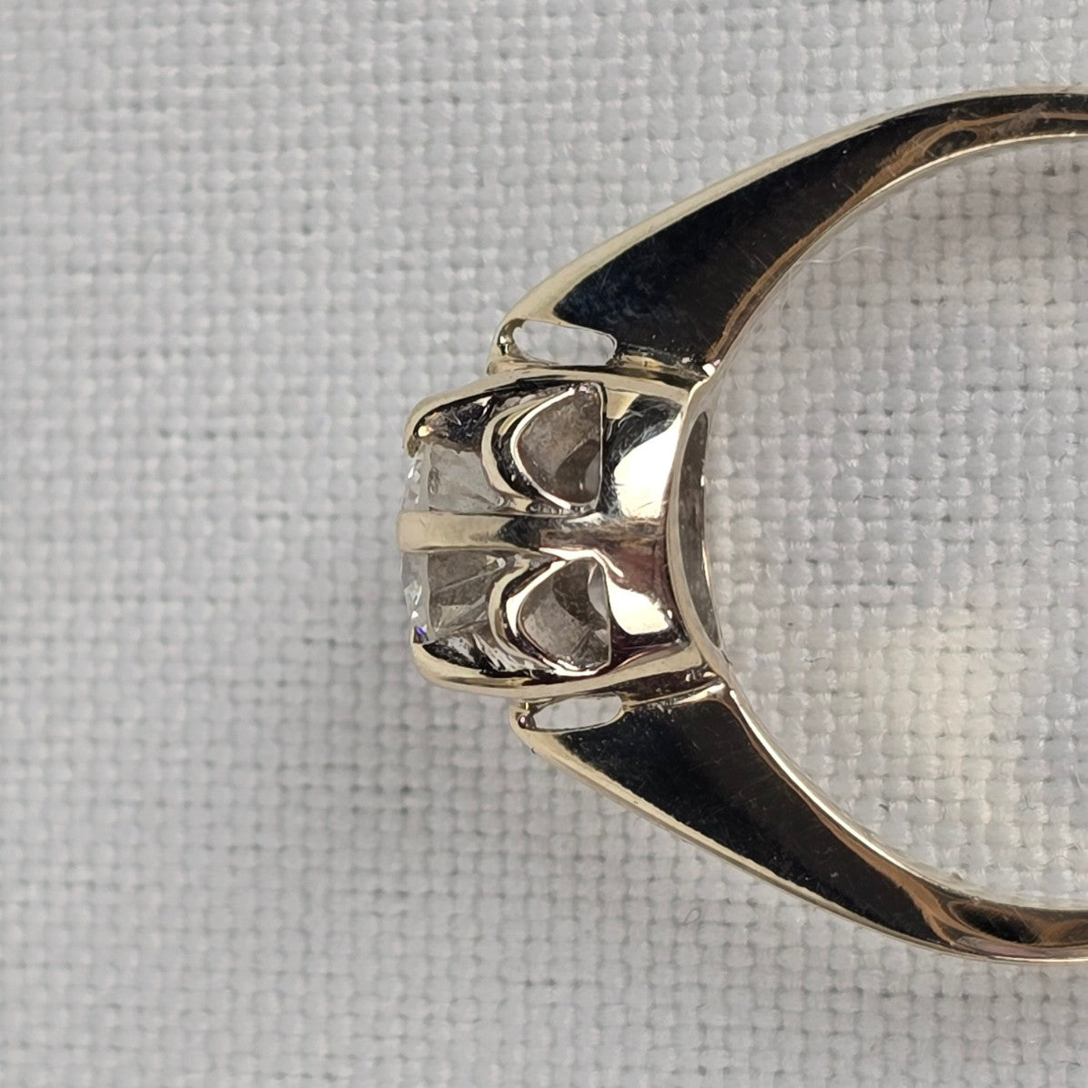 18k White Gold Diamond Ring Size 5.5