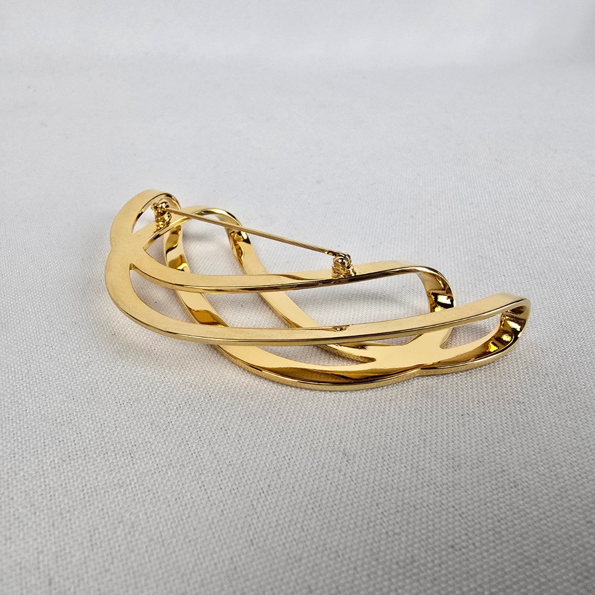 Vintage 90s Gold Tone Statement Brooch