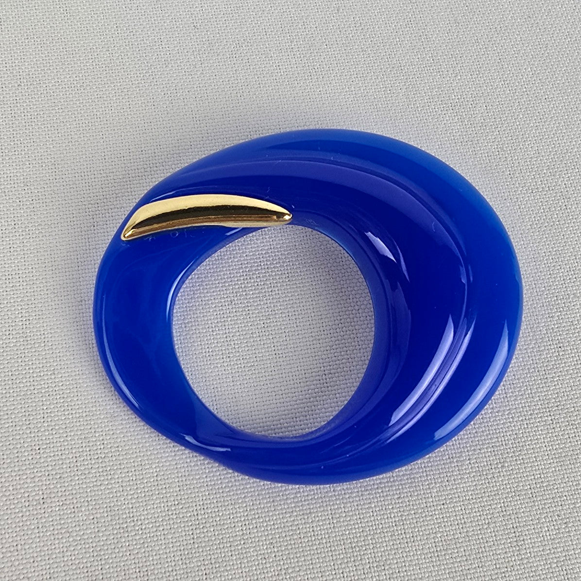 Vintage Blue Resin Gold Detail Statement Brooch
