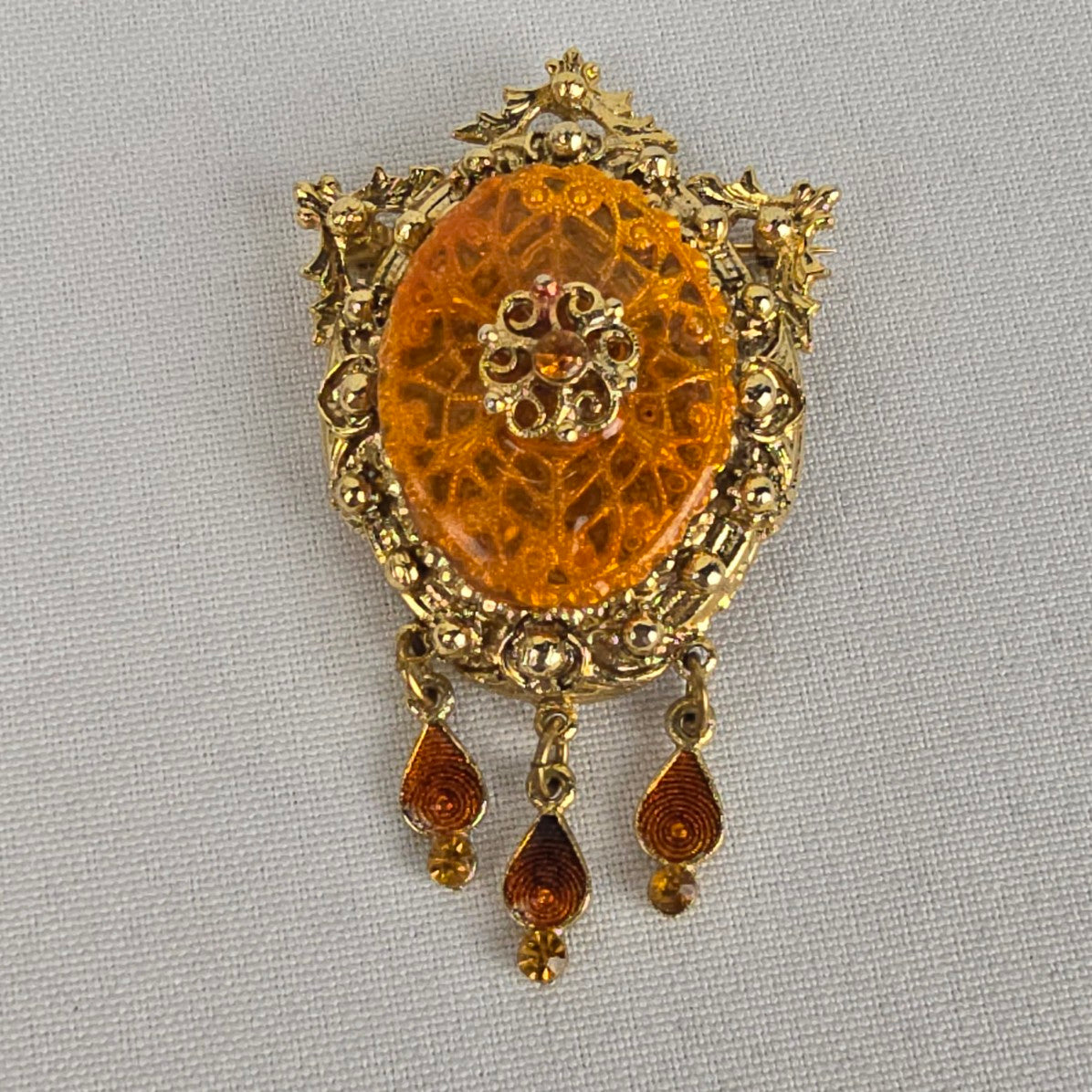 Vintage Gold Tone Fillagree Shield Brooch