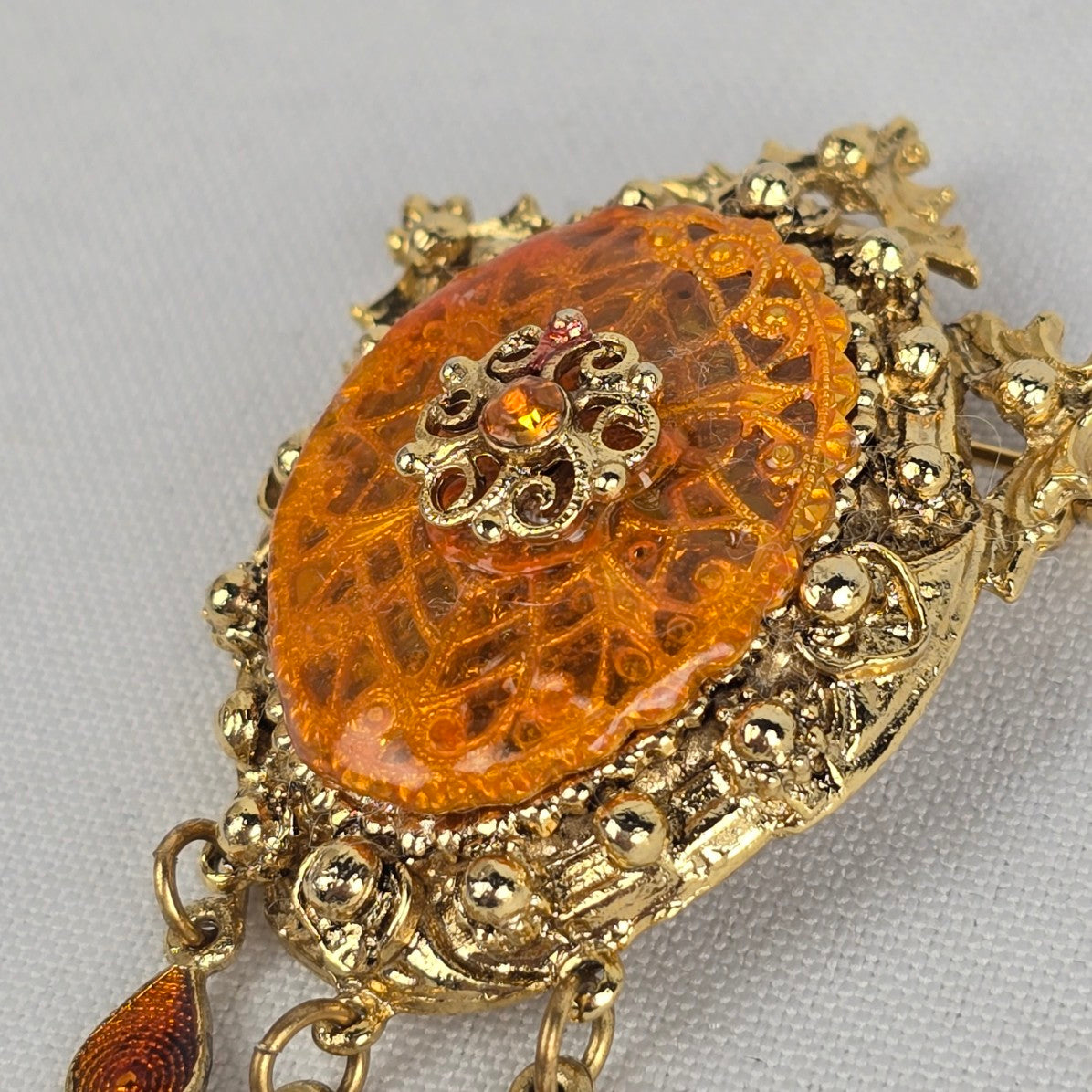 Vintage Gold Tone Fillagree Shield Brooch