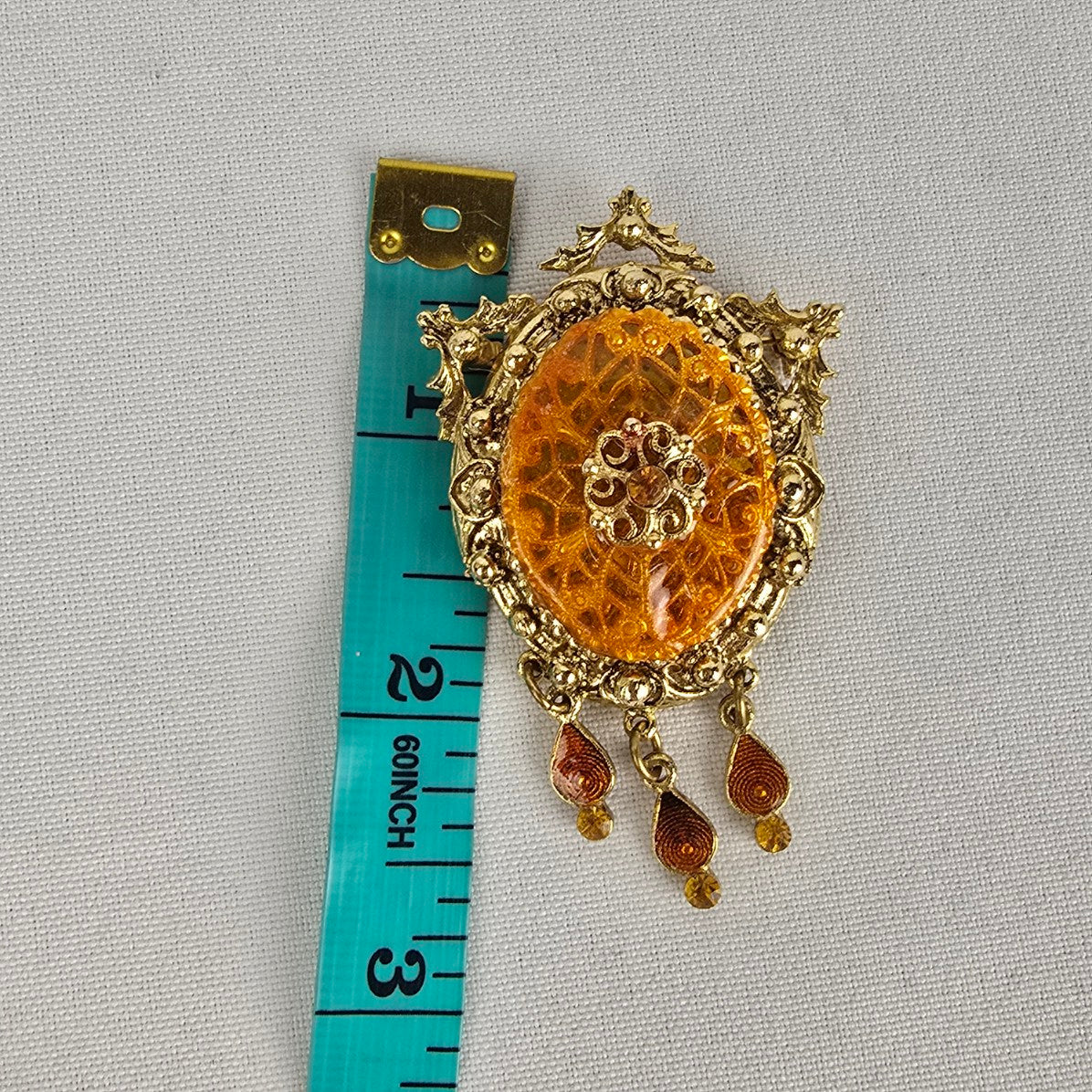 Vintage Gold Tone Fillagree Shield Brooch