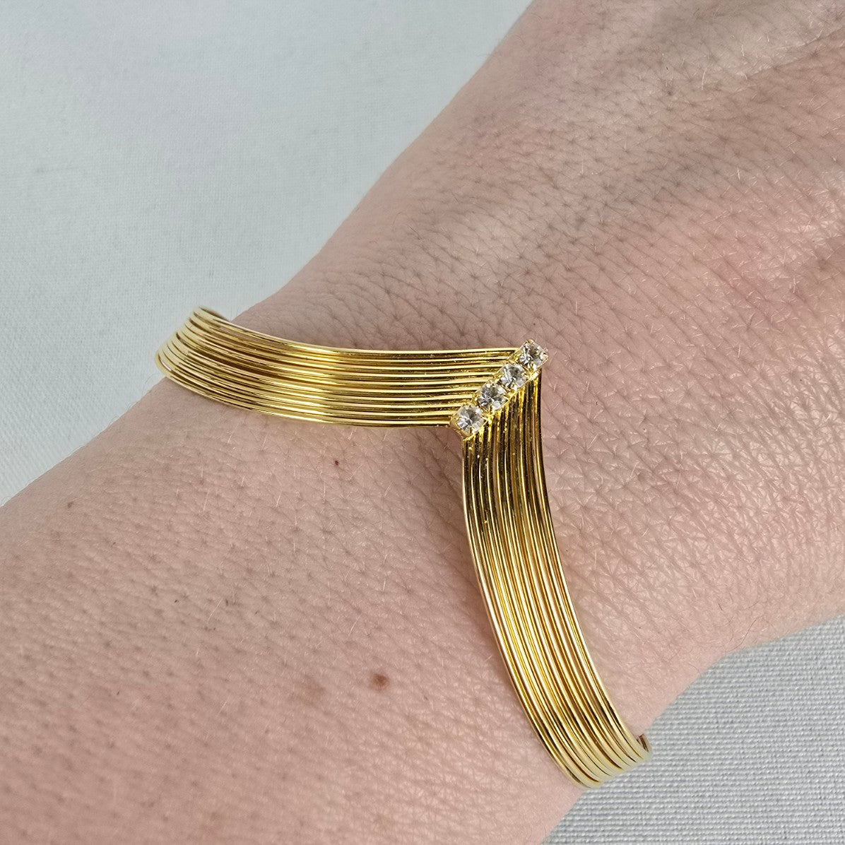 Vintage Gold Tone Wire Crystal Rhinestone Bracelet