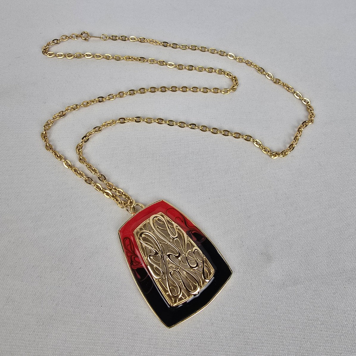 Vintage Gold Tone Red Pendant Long Necklace